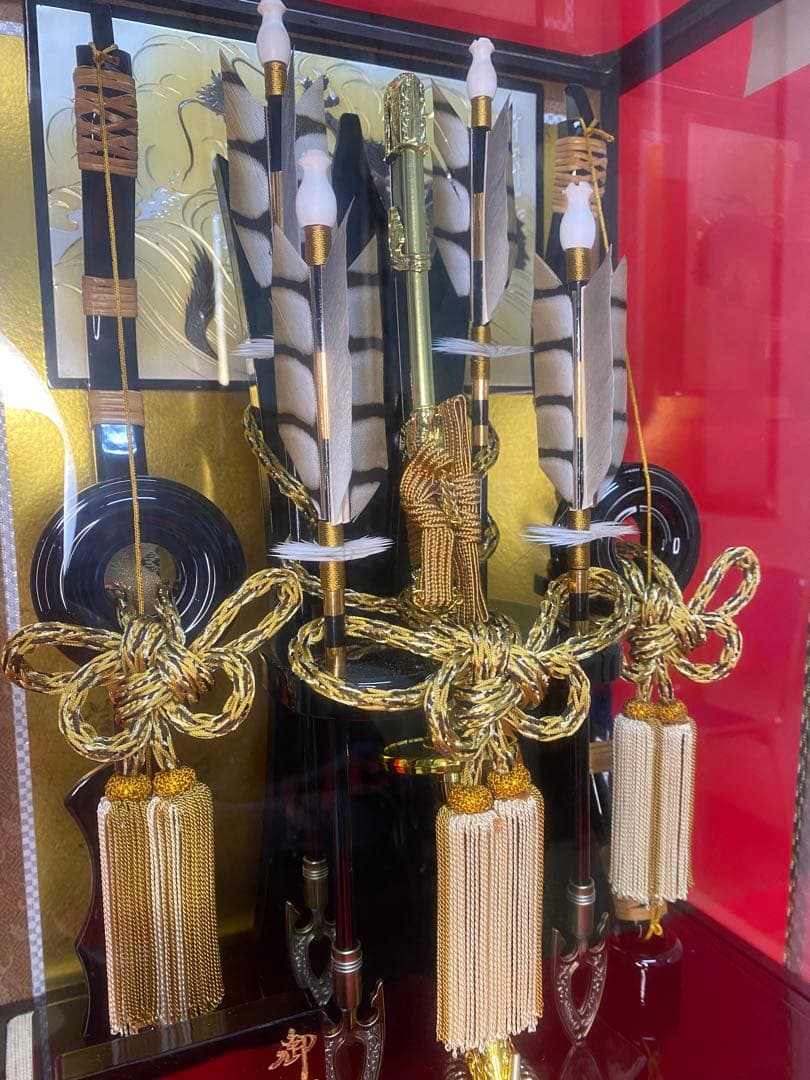 東京久月　家紋付破魔弓ガラスケース１５号・間口約３7×奥行約２８×高さ約５７㎝