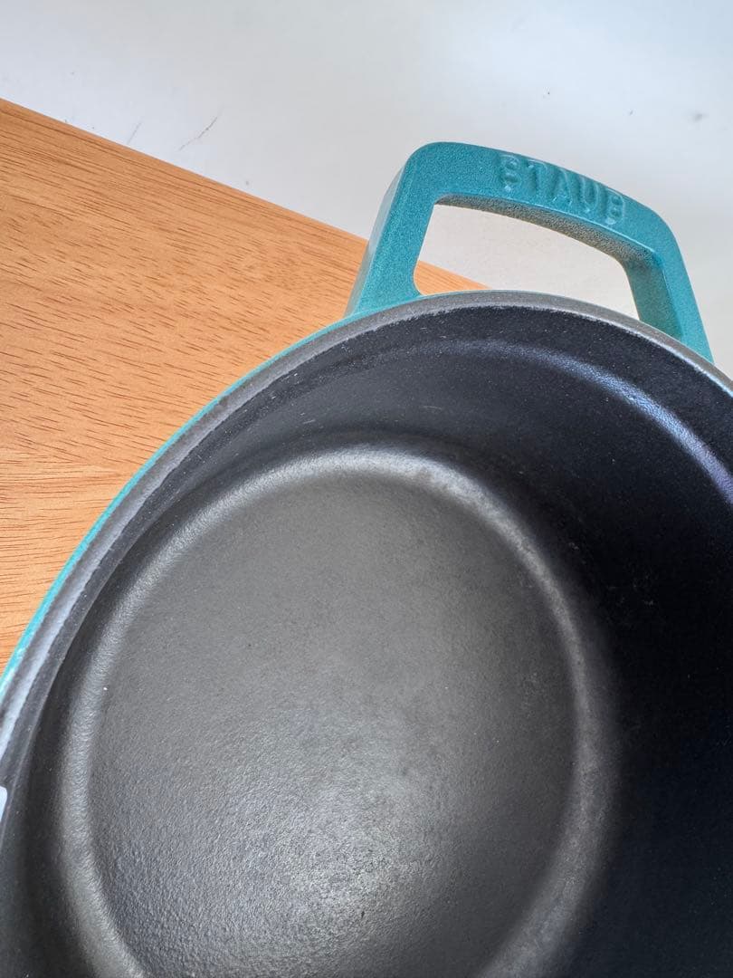 used品　【STAUB】ストウブ ココット 22cm ミント 限定カラー