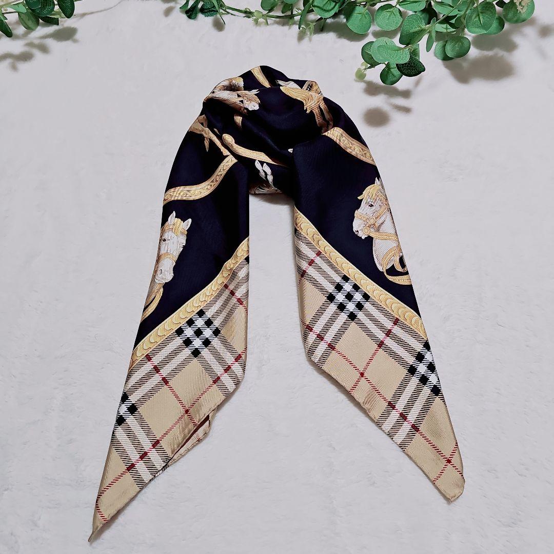 極美品✨BURBERRY　大判正方形　シルクスカーフ　ホース柄　ノバチェック