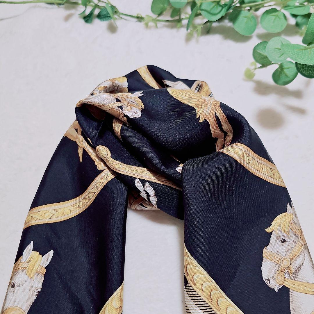 極美品✨BURBERRY　大判正方形　シルクスカーフ　ホース柄　ノバチェック