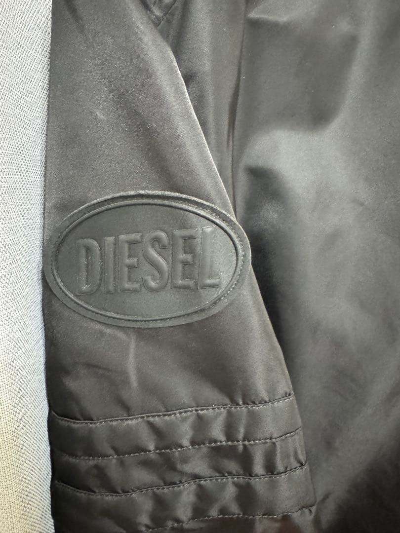 池田エライザ着用モデルDIESEL ブラックジャケット