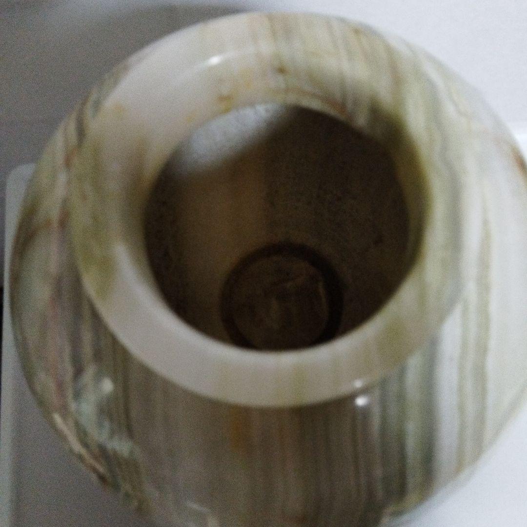 本物大理石の壺です。
