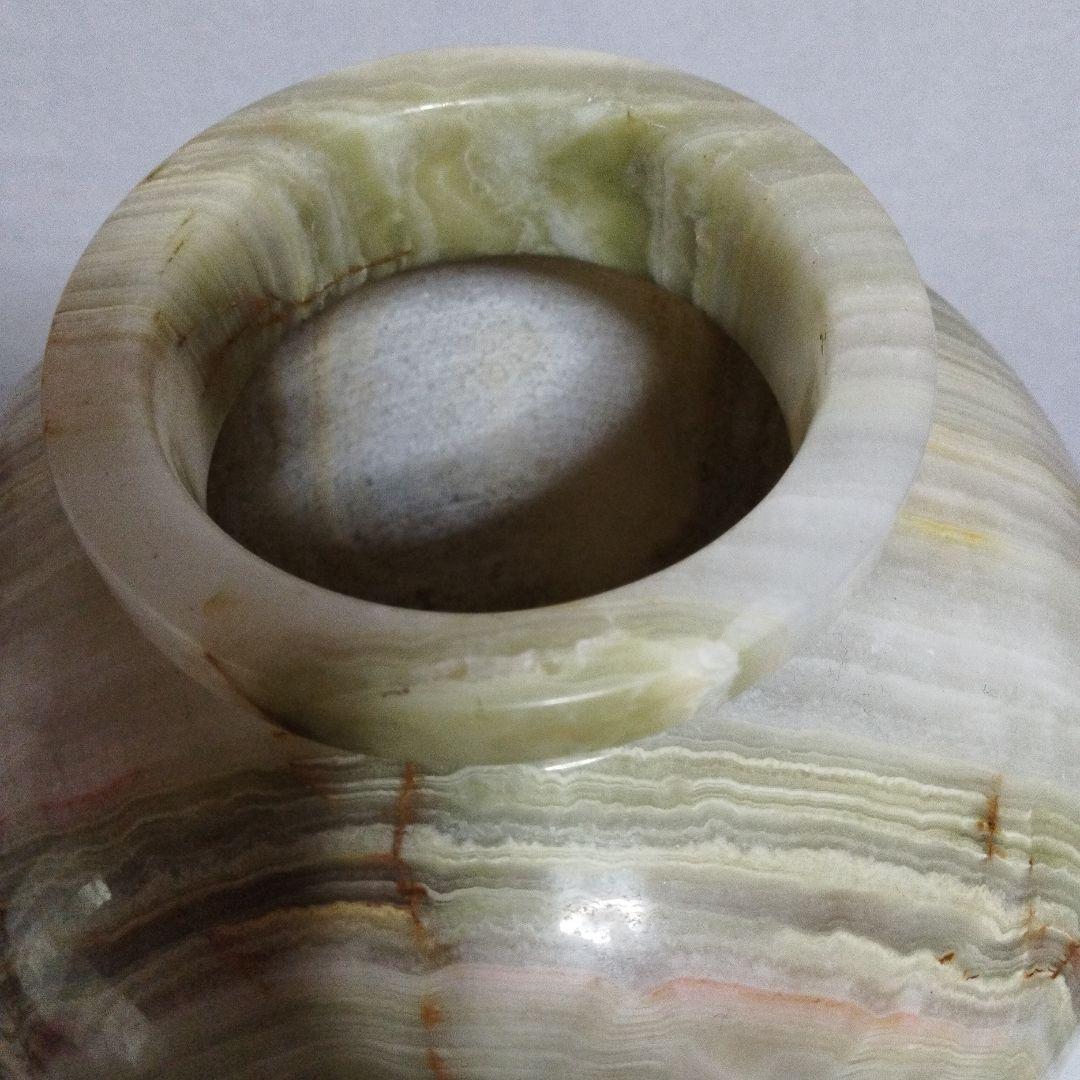 本物大理石の壺です。