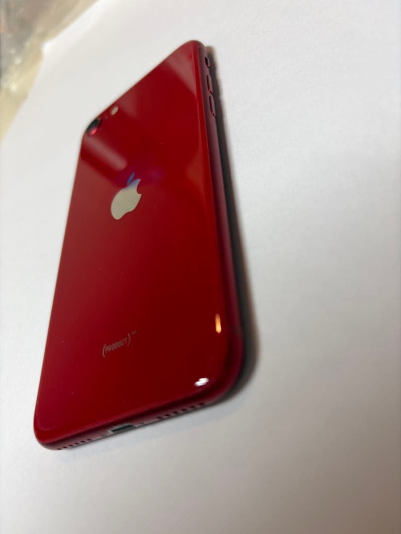 Apple iPhone SE (第3世代) 赤　RED