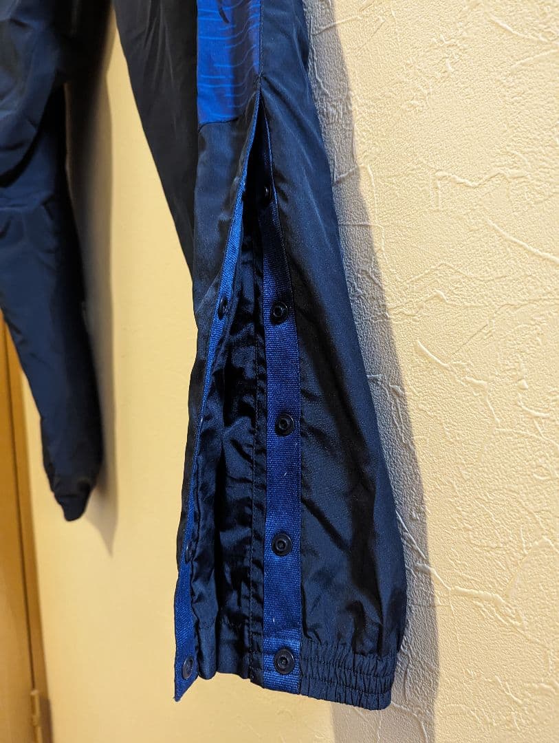 【UMBRO超希少ビンテージ】チェルシーオフィシャルウインドブレイカー2002年