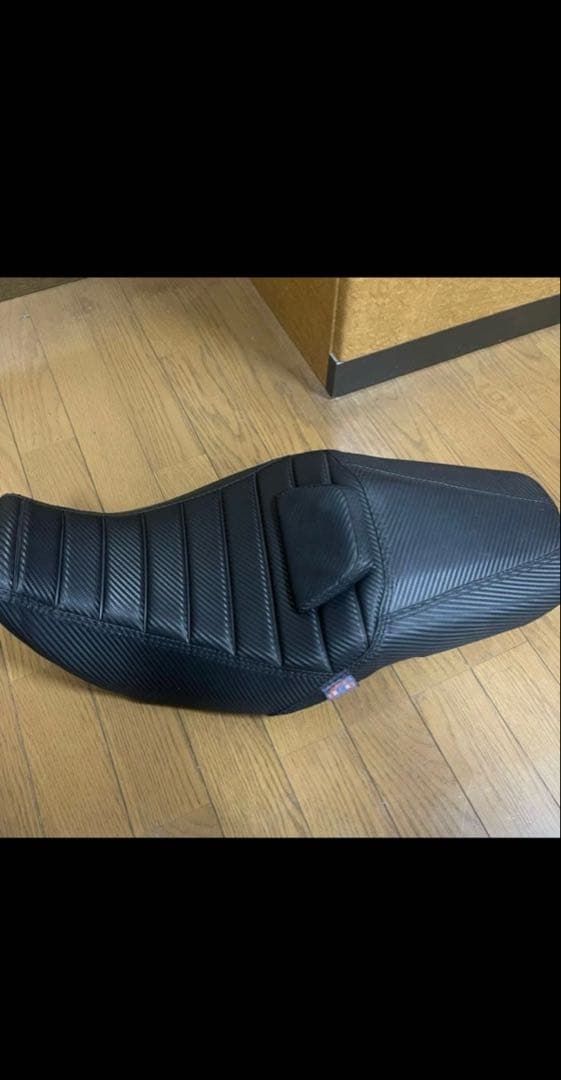 ノイワットダン ホンダ グロム用(JC75) シングルローダウンシート パット付