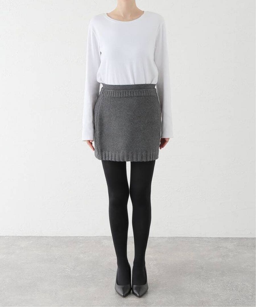 オーラリー　スカート