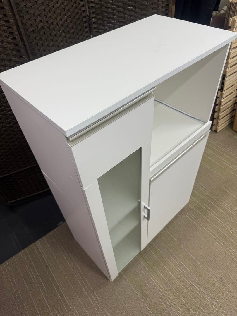 【洗浄消毒作業済】【美品】ニトリ　レンジ台　レンジボード　食器棚