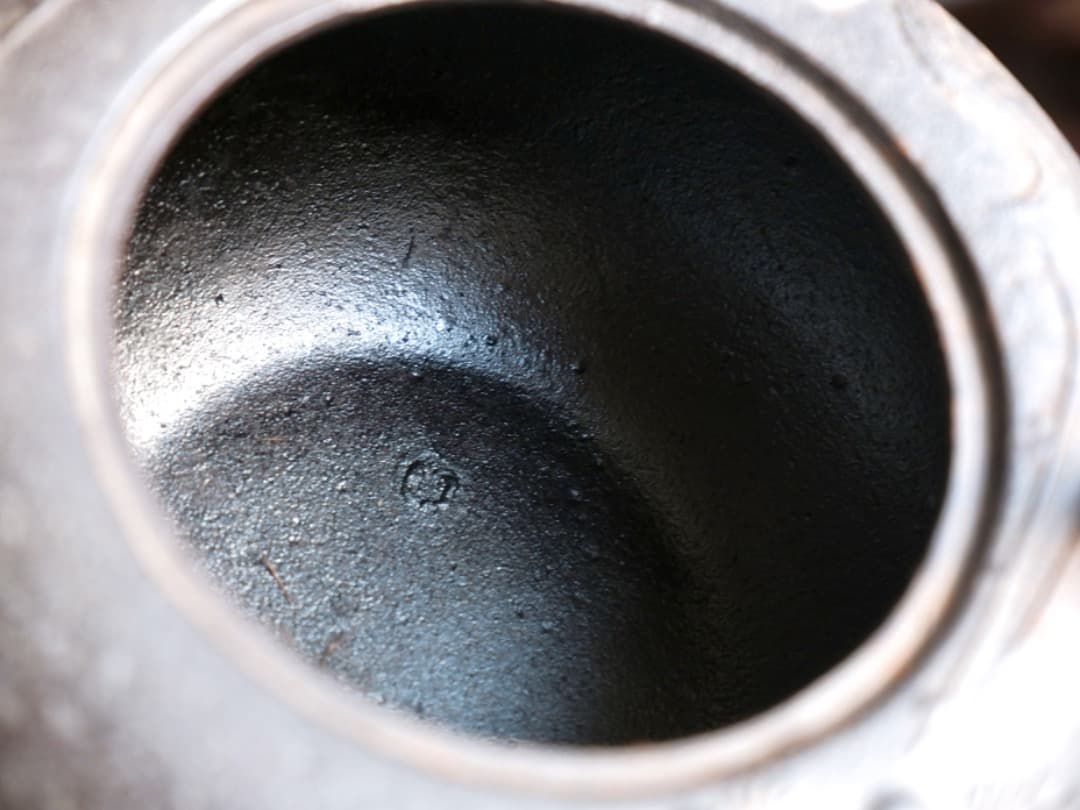 釜師高橋敬典　燗鍋　梅文　銚子　人間国宝　染付替蓋あり　酒道具　鉄瓶　Q2152