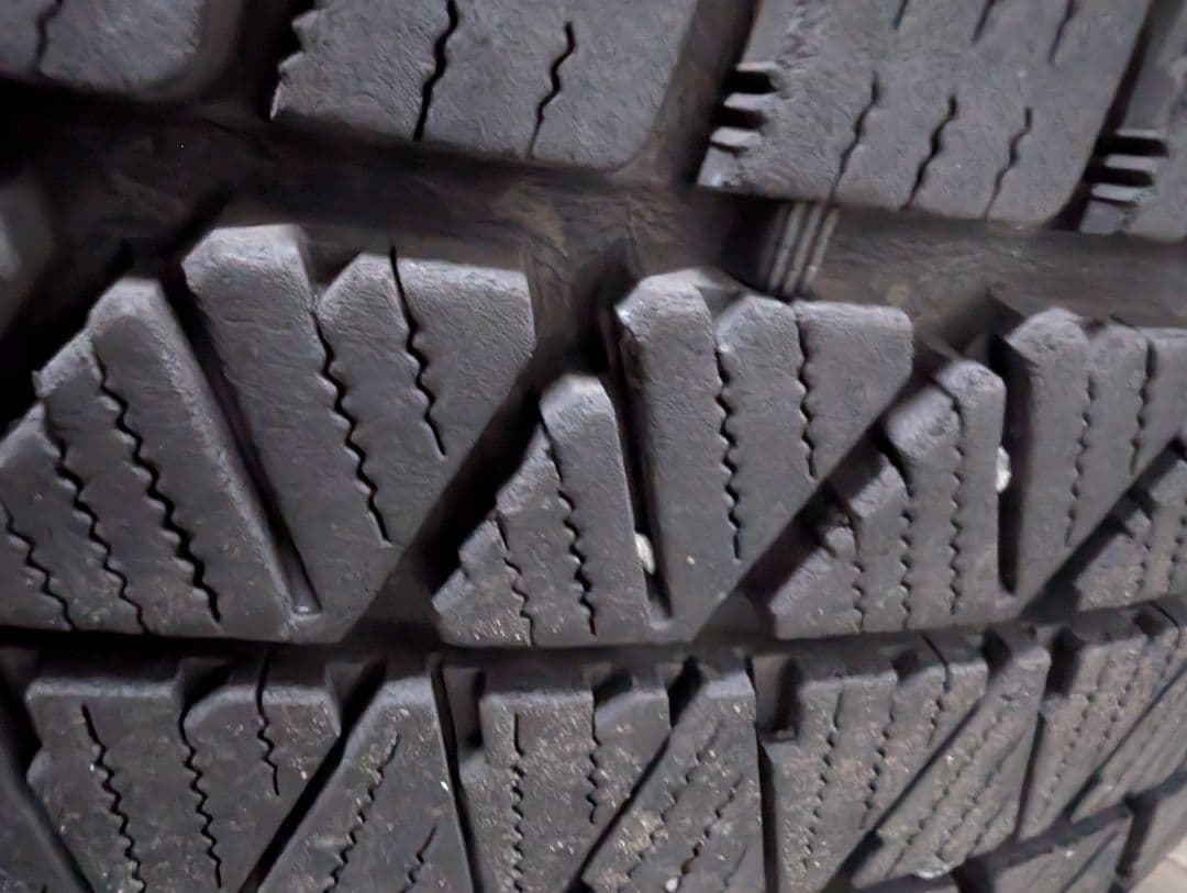 S-chan19年製225/65R17冬タイヤ4本セット※説明欄必須※