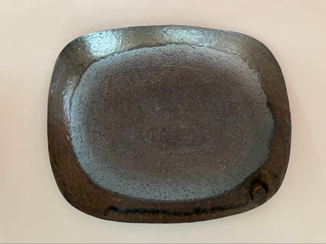 山田洋次作スリップウェア　鳥模様平皿