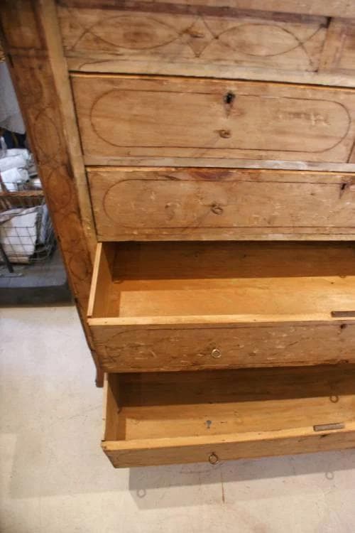 アンティークウッドチェスト