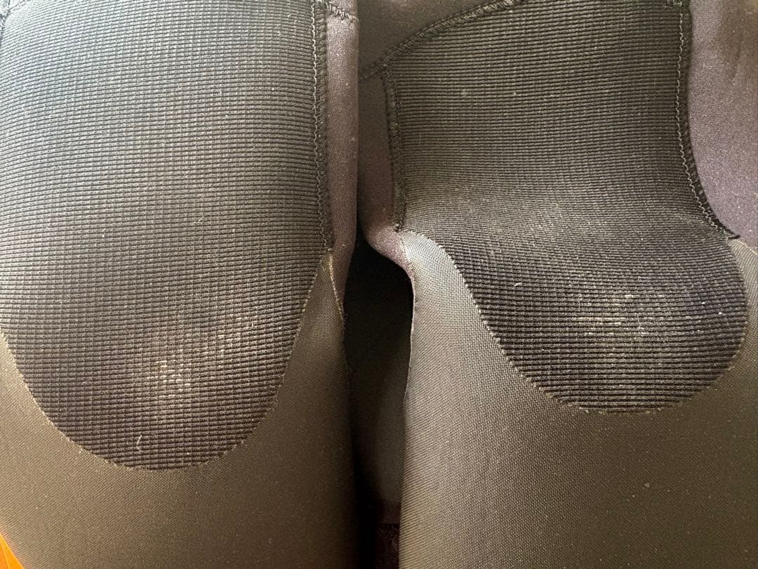 O'NEILL セミドライ バックジップ 5×3 mm MSサイズ