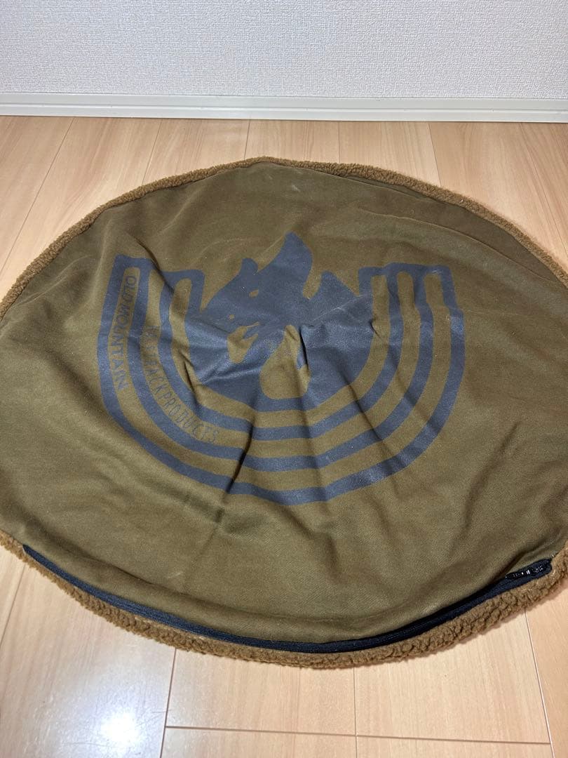 old mountain non sleep cushion クッション 寝袋
