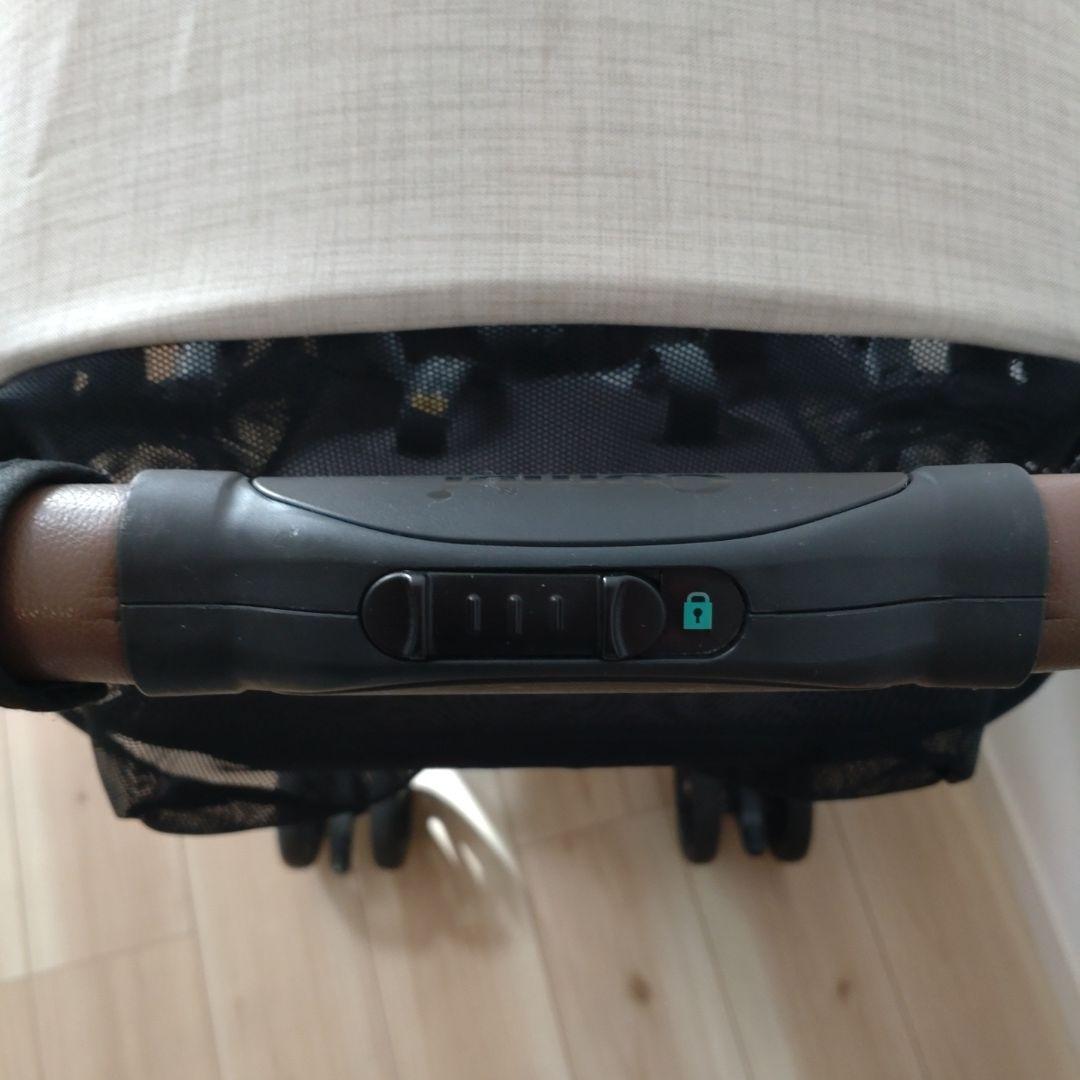 コンビ　Combi Acbee plus 　AO 美品　ベージュ ベビーカー