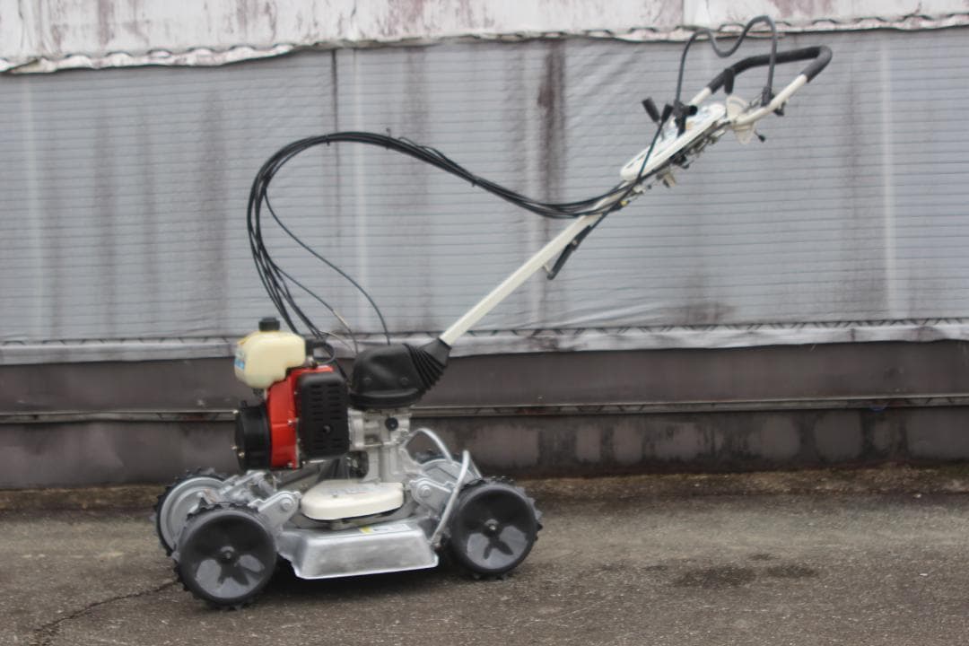 草刈機　オーレック　スパイダーモアー　SP850A　４WD　爪新品　ブレーキ付き