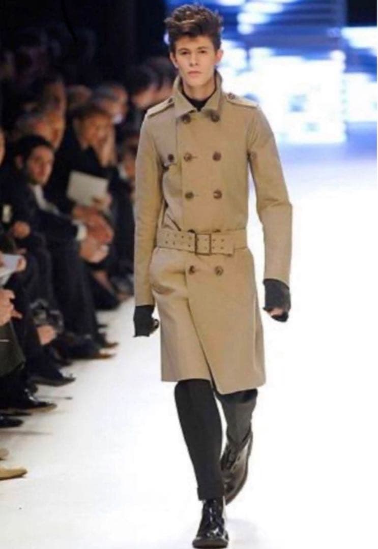 【エディ期】ディオールオム　トレンチコート　2007AW ランウェイ