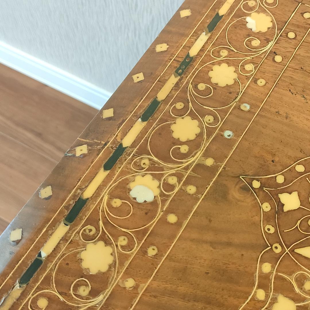 アンティーク　花台　象嵌　サイドテーブル　猫脚　棚付き