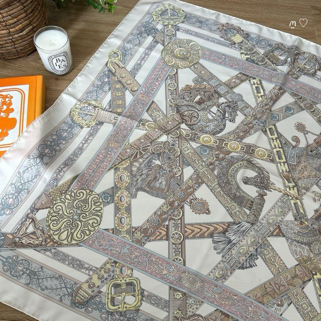 HERMESエルメス　カレ90　ユニコーンの夢想　シルクスカーフ　希少レア