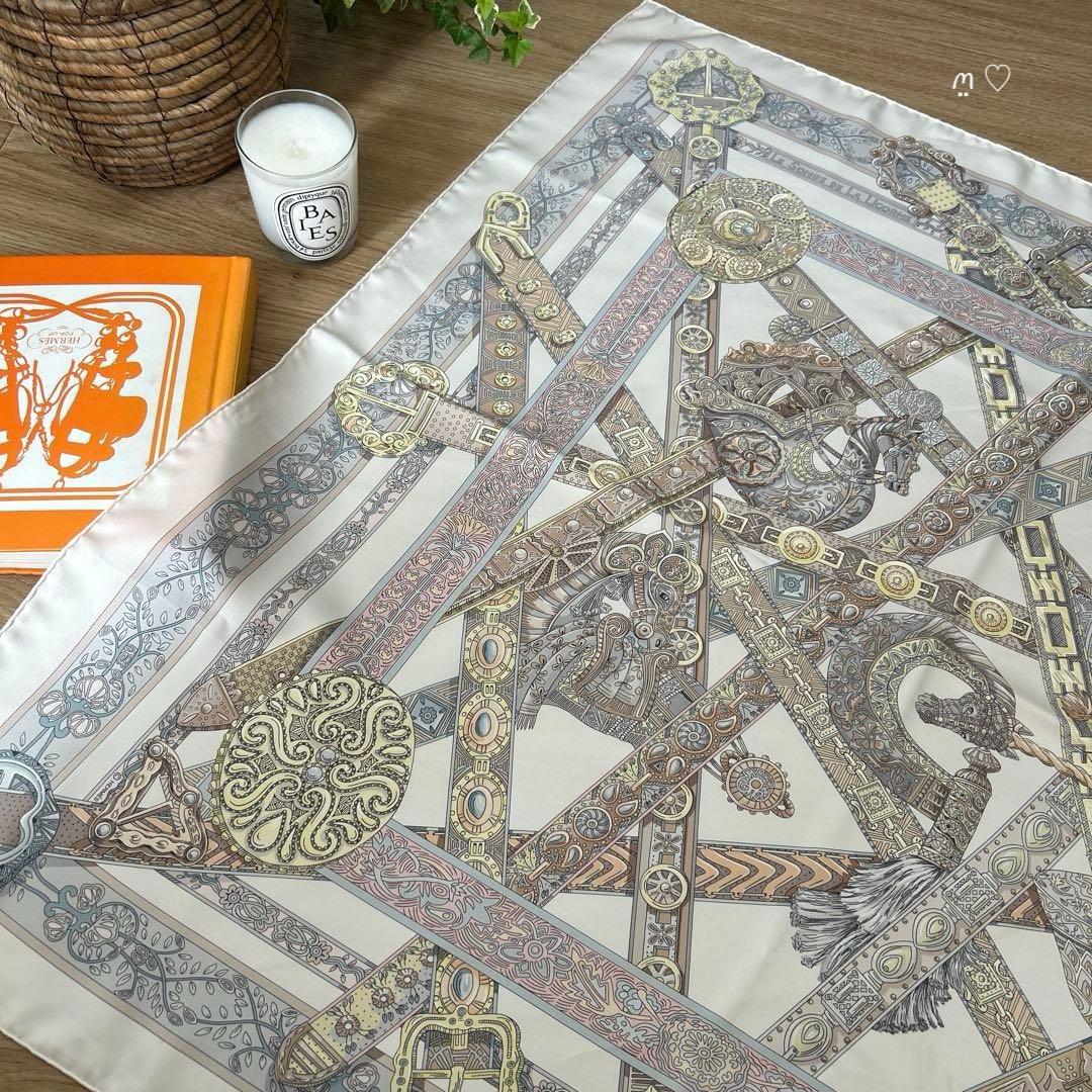 HERMESエルメス　カレ90　ユニコーンの夢想　シルクスカーフ　希少レア