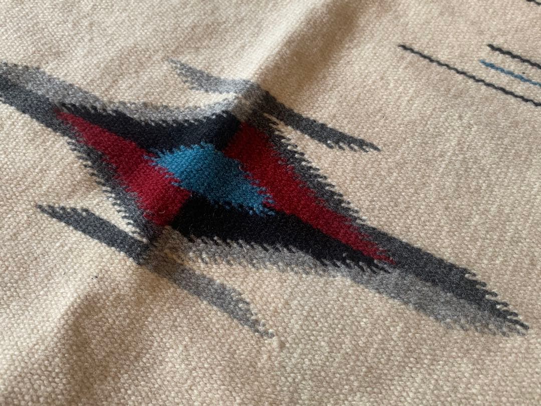 オルテガ　ブランケット　ラグ