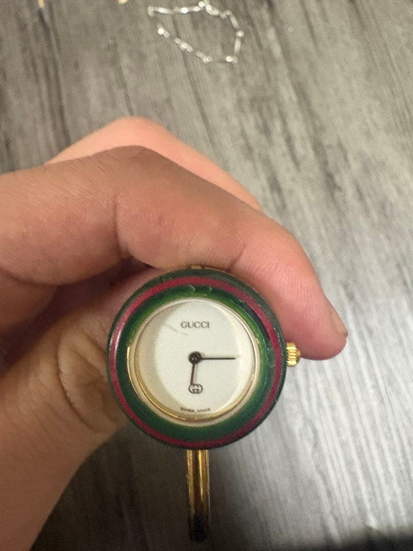 GUCCI アナログ腕時計 クォーツ式 グリーン・レッド