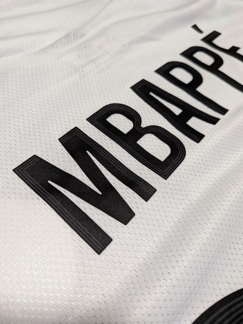 レアル・マドリード　ムバッペ　　ユニフォーム