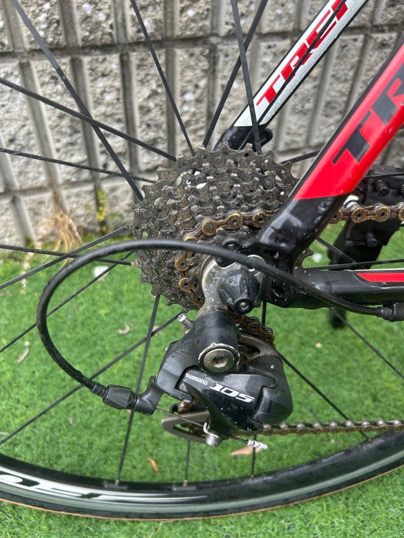 2.1 Trek Red/Black ロードバイク 中古