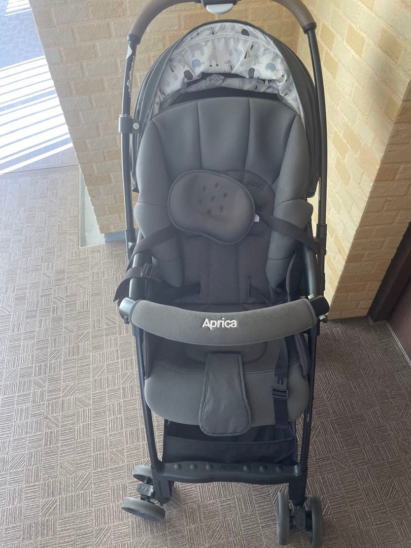 超お得！早い者勝ち！Aprica グレー ベビーカー　カルーンエアー