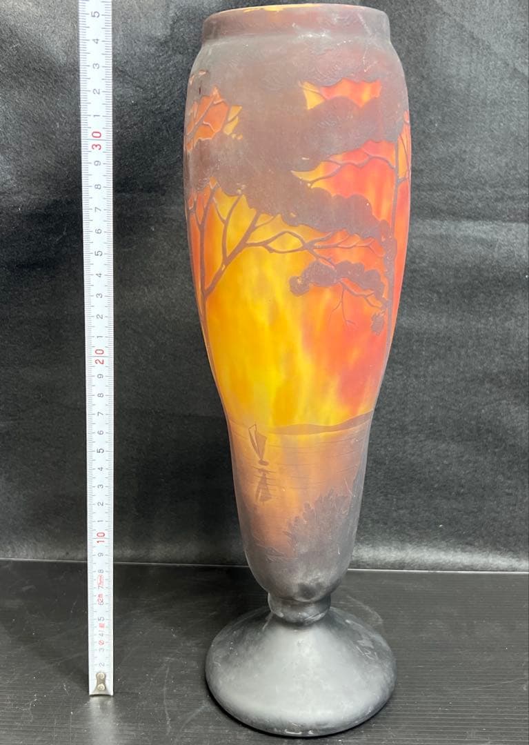 19世紀　ドーム・ナンシー　在銘　異色ガラス溶込酸化腐食彫花入　高さ約35.5㎝