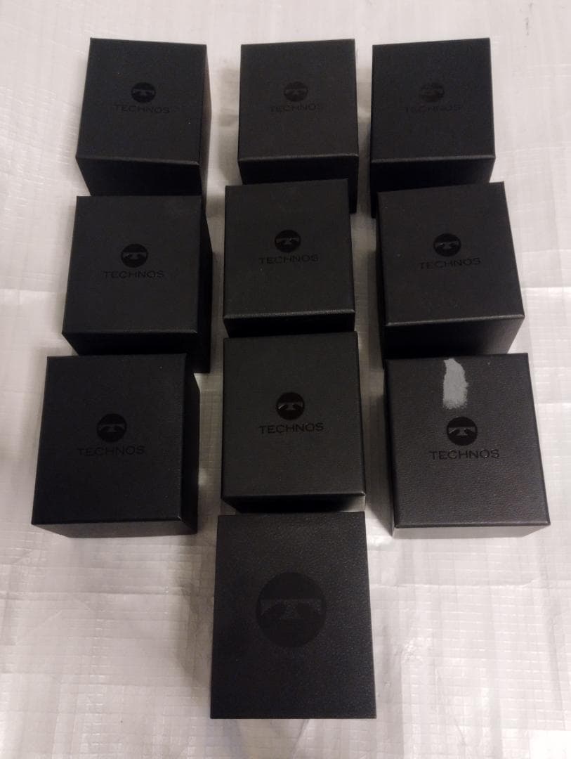 テクノス　クロノグラフ　新品　10点セット　メンズ9点　レディース1点　電池切れ