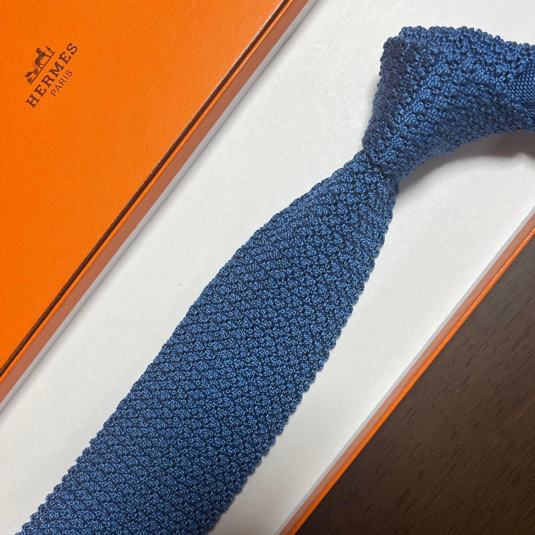 美品　エルメス　ネクタイ　青　H柄 無地　ニットタイ