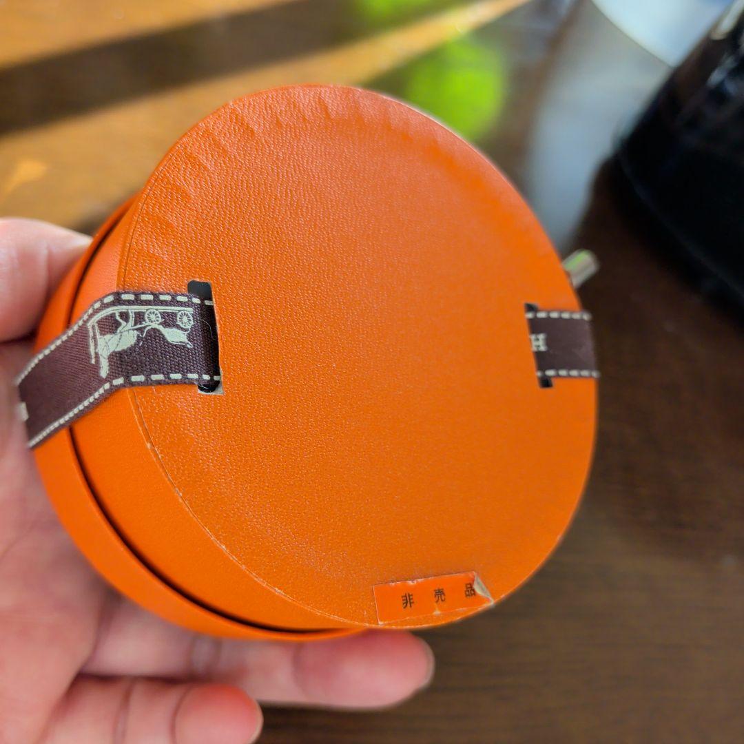 エルメス　HERMES 　非売品　オルゴール　 手巻き　リボン付き丸型