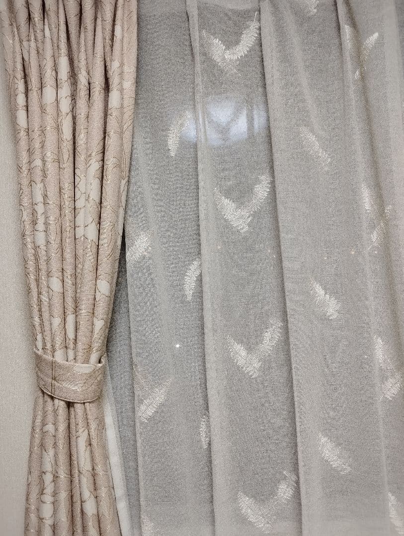 ベージュ 花柄 ドレープカーテン