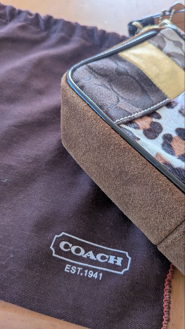 り*な様 COACH マルチカラーパッチワークポーチ