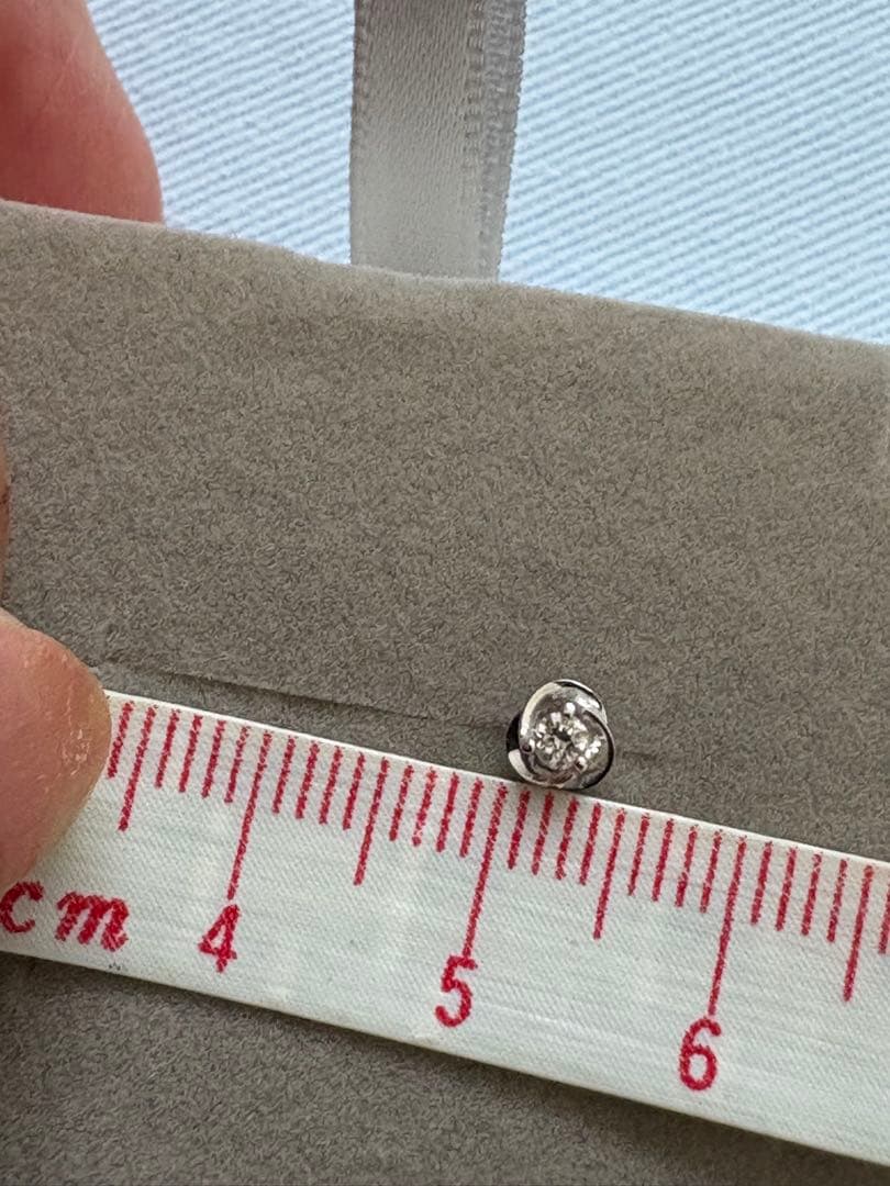 Pt900ダイヤモンドピアス一粒ローズ ツツミ