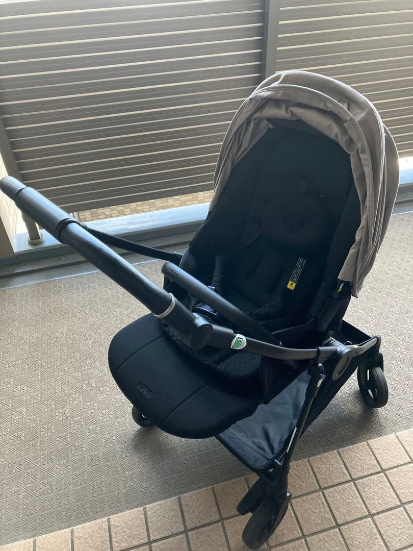 【2025年購入／使用回数少美品】アップリカ ルーチェフリー ベージュ