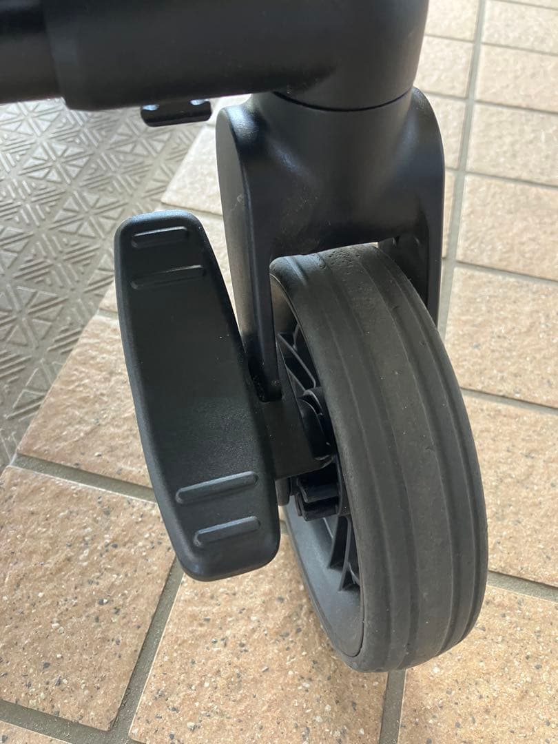 【2025年購入／使用回数少美品】アップリカ ルーチェフリー ベージュ