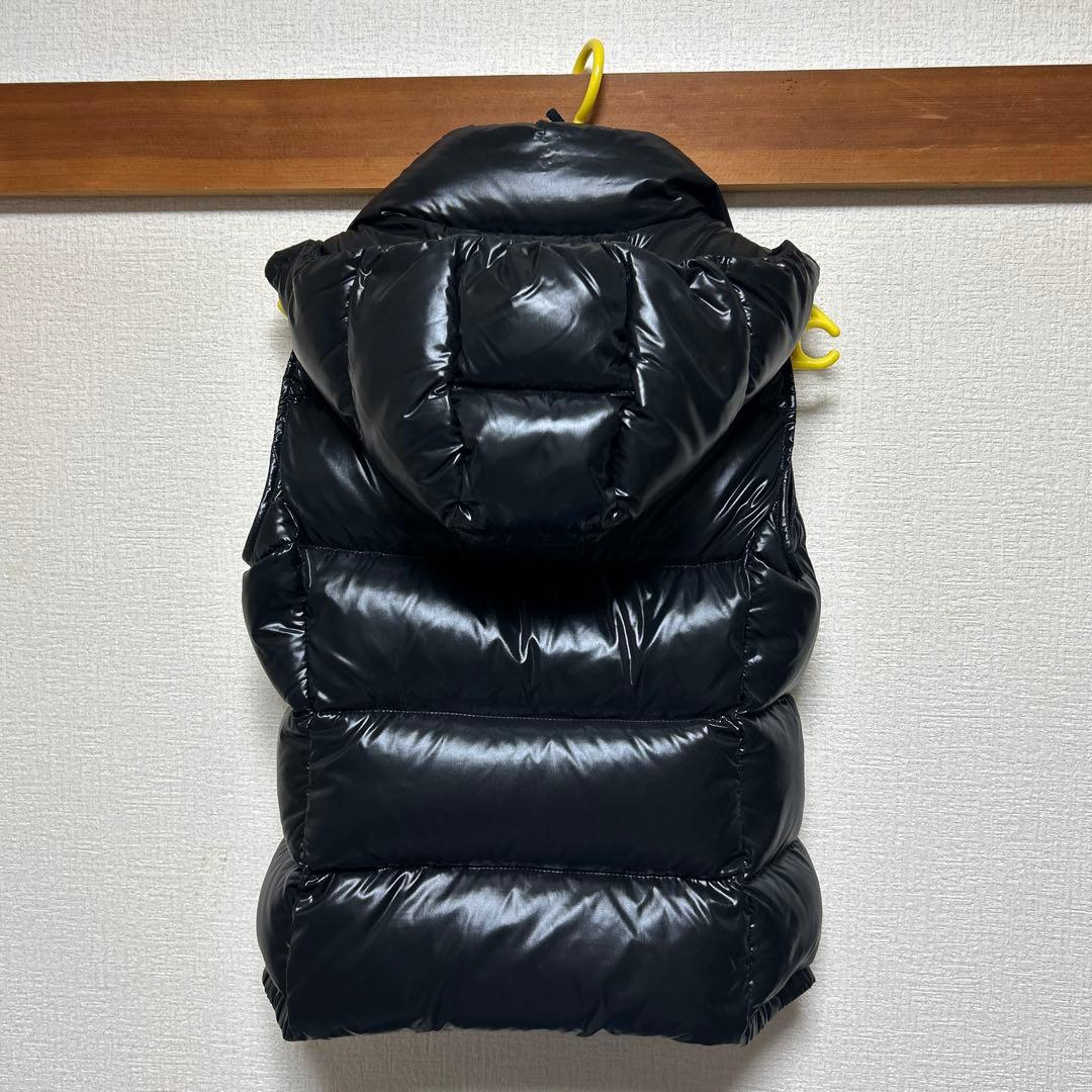 T-MUNE モンクレールブラック ダウンベスト フード付き　GALENE