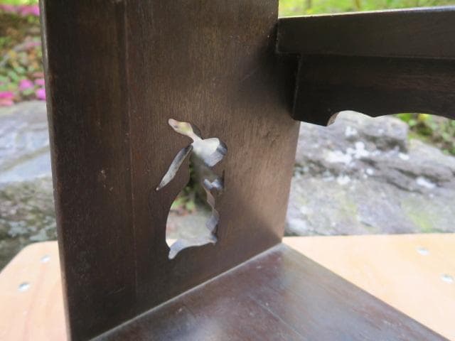 【昭和レトロ】木製ステップ台 うさぎマーク切り抜き 踏台 ディスプレイ