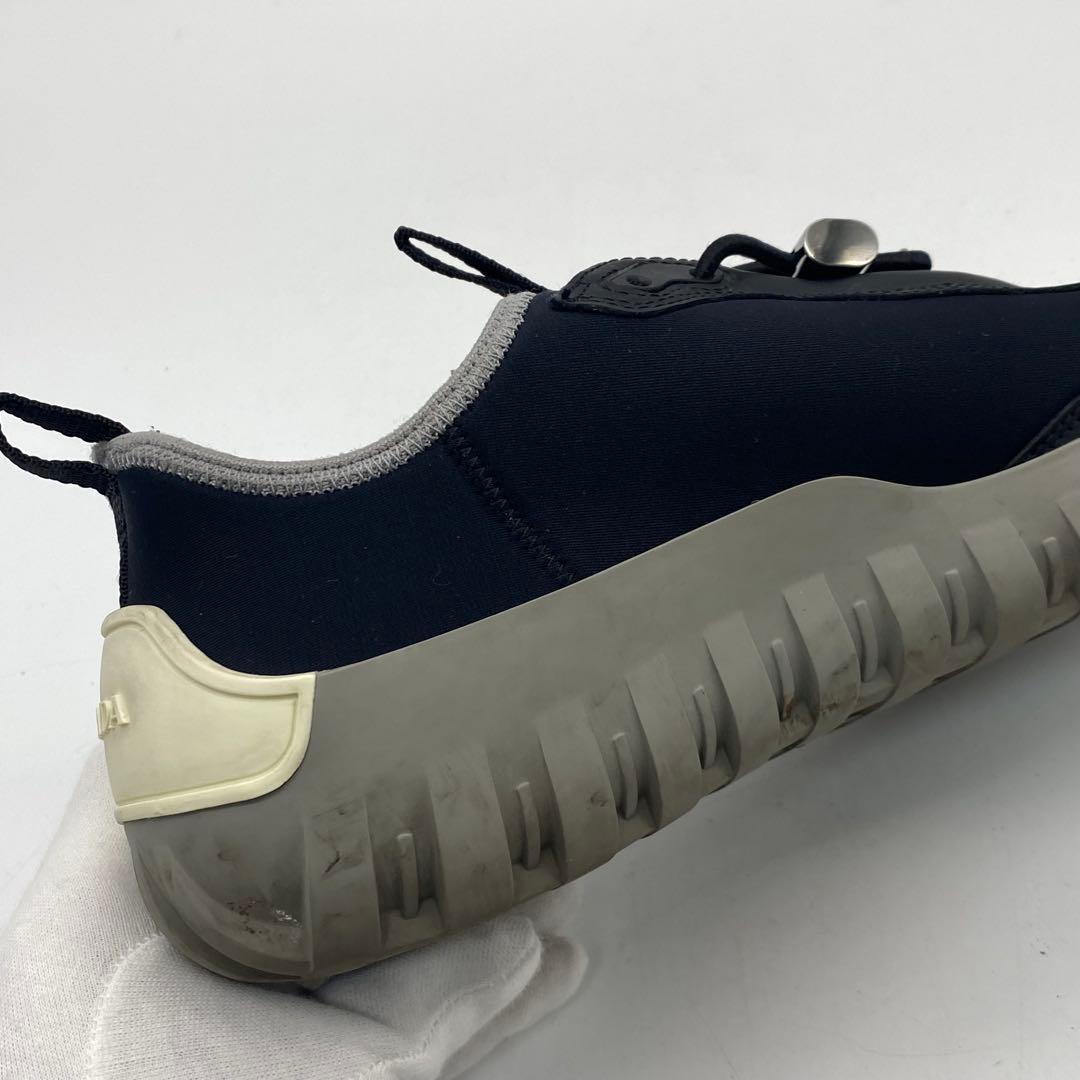 プラダスポーツ　プラダ　スニーカー　スリッポン