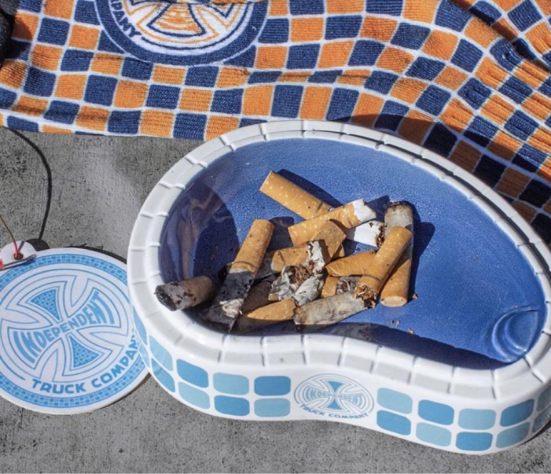 independent インディペンデント　置物　スケート