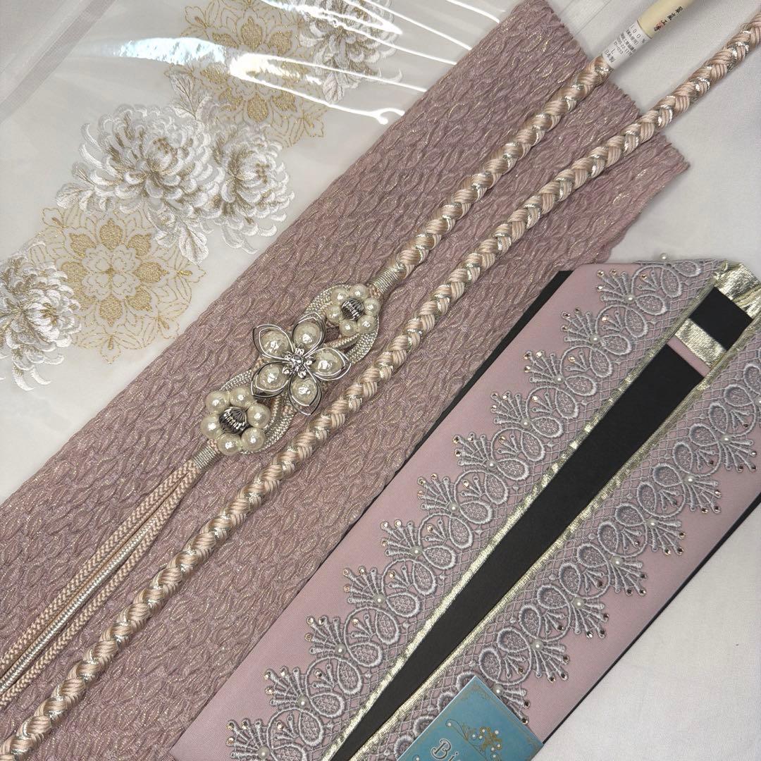 新品　振袖用　2027年モデル　帯締め　帯揚げ　半襟　重ね襟　くすみピンク