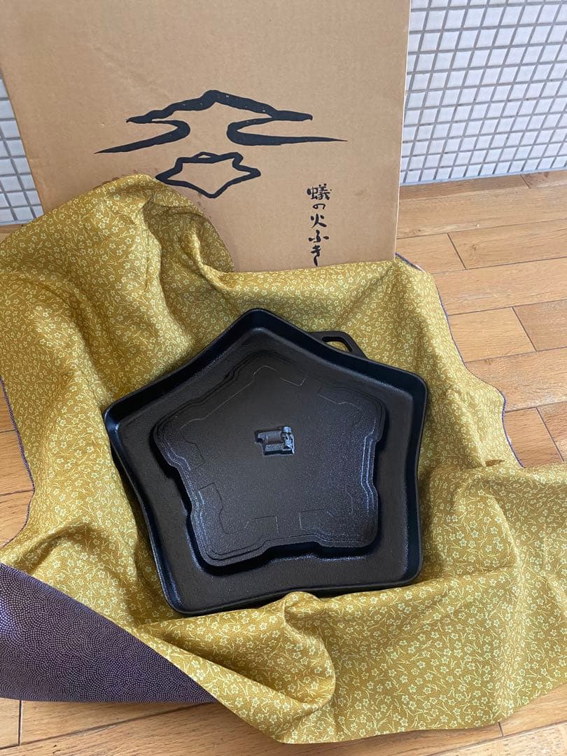 【新品レア】 函館史跡『五稜郭』 のジンギスカン鍋蟻の火ふき - ウエノヤマ技巧