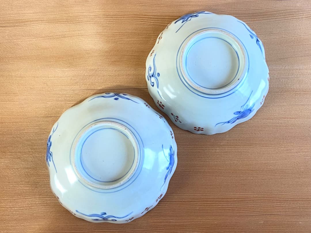 みぃちゃん 古伊万里 赤絵金彩オランダ唐草クルス文輪花皿 2客/染錦