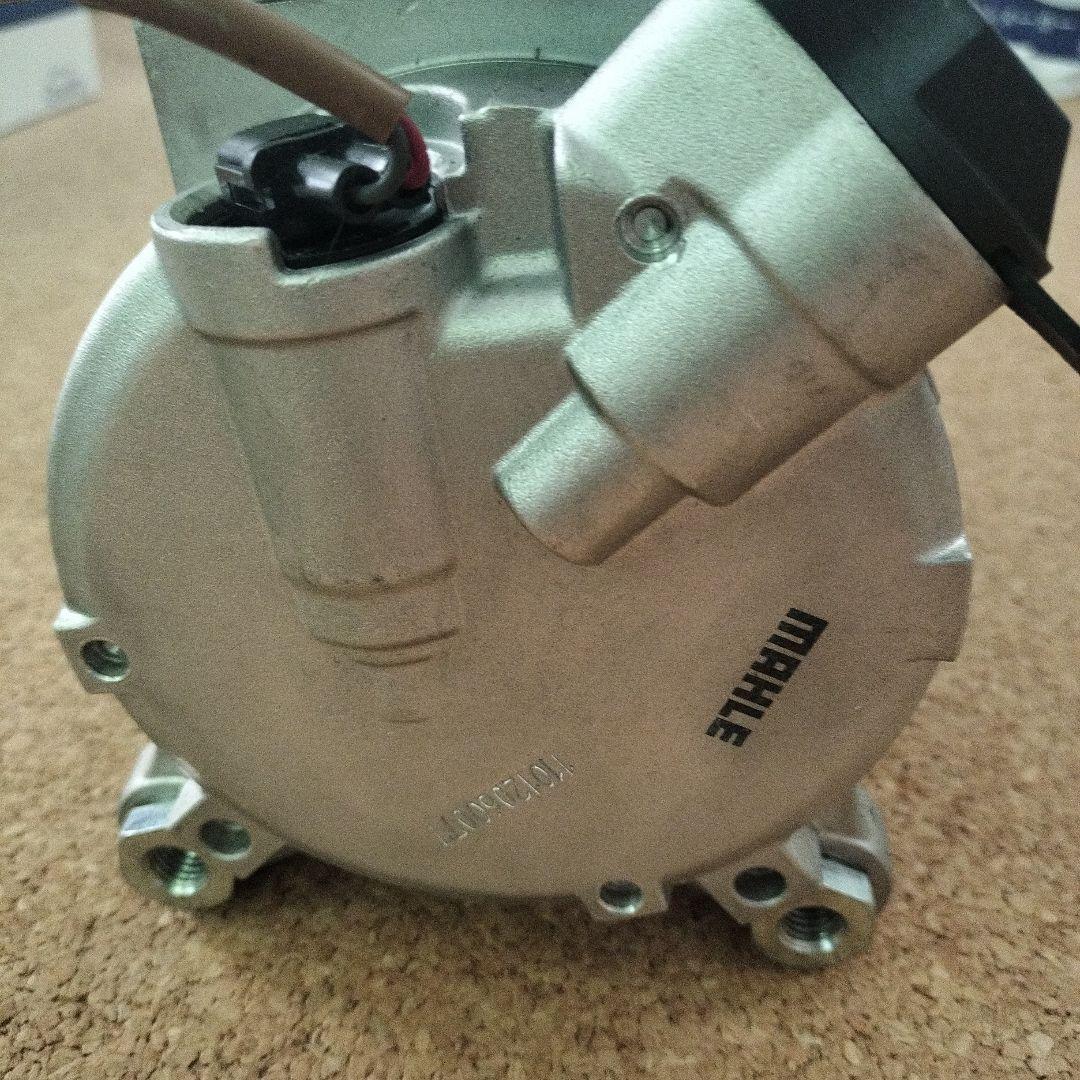 MAHLE製エアコン コンプレッサー  1&3シリーズ&X3 F25