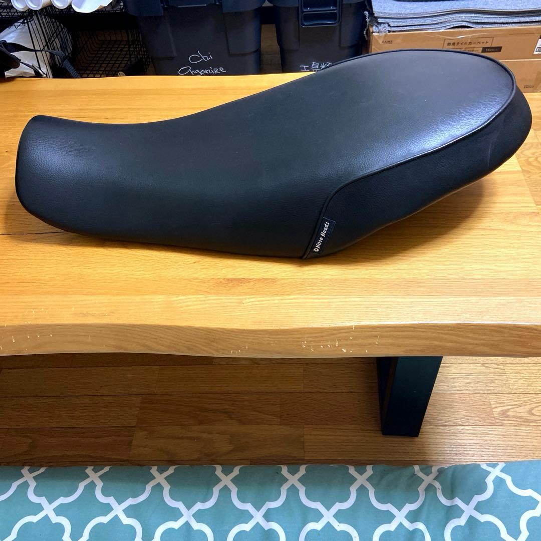 バイクシート　ナイトロヘッズ