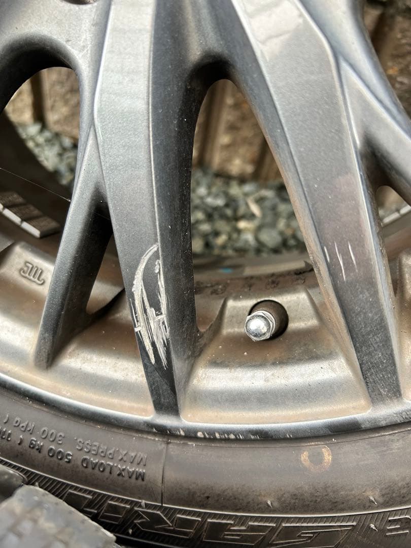 185/60R15 スタッドレス4本セット　シエンタ等に！2023年製造