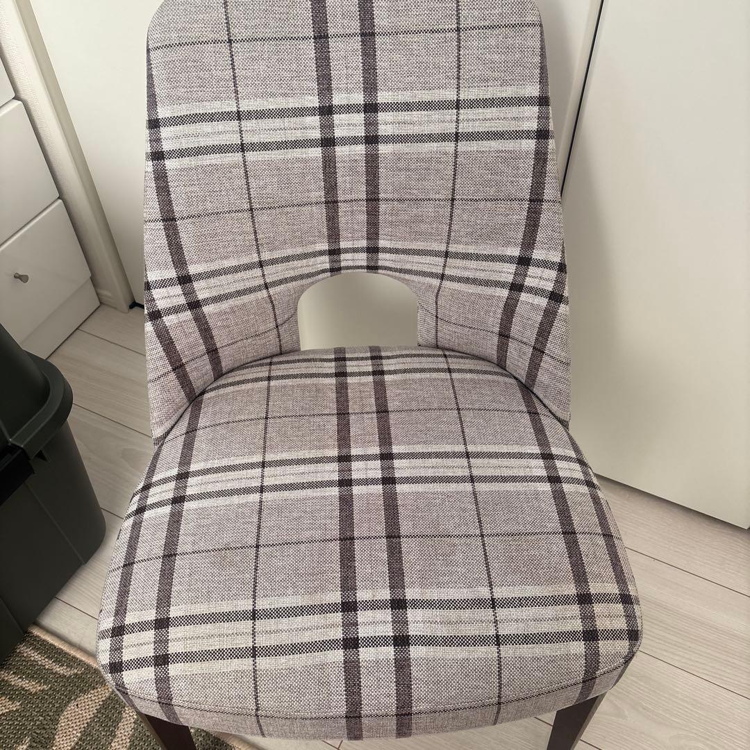ADCOREチェック柄のモダンな椅子2脚セット