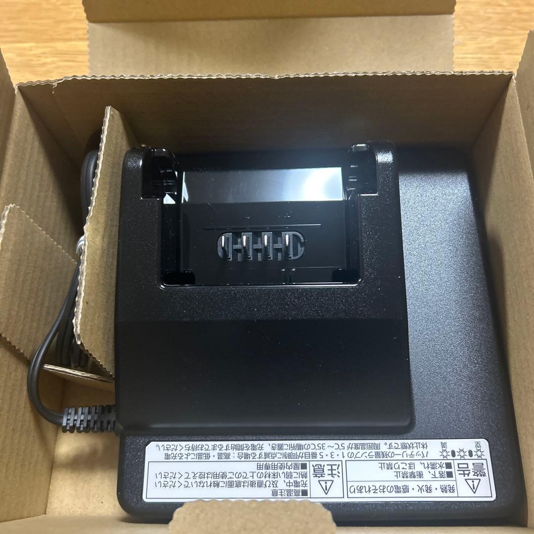 Panasonic NKJ075Z 充電器　新品未使用品